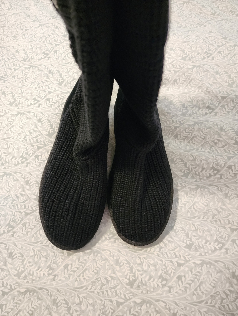 NWOB Women's UGG Australia Black Classic Cardy Knit Tall Boots, Size 10 - Picture 12 of 15